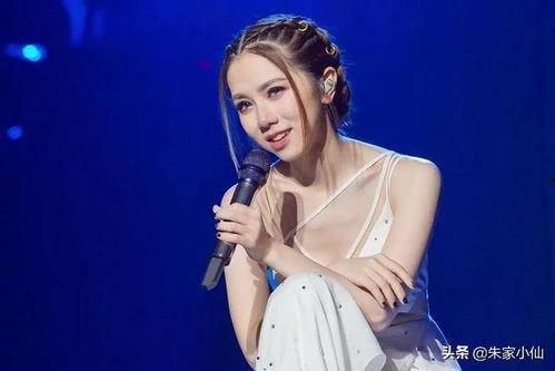 娱乐吃瓜君周冬雨,娱乐圈的“吃瓜”女王，揭秘明星幕后故事