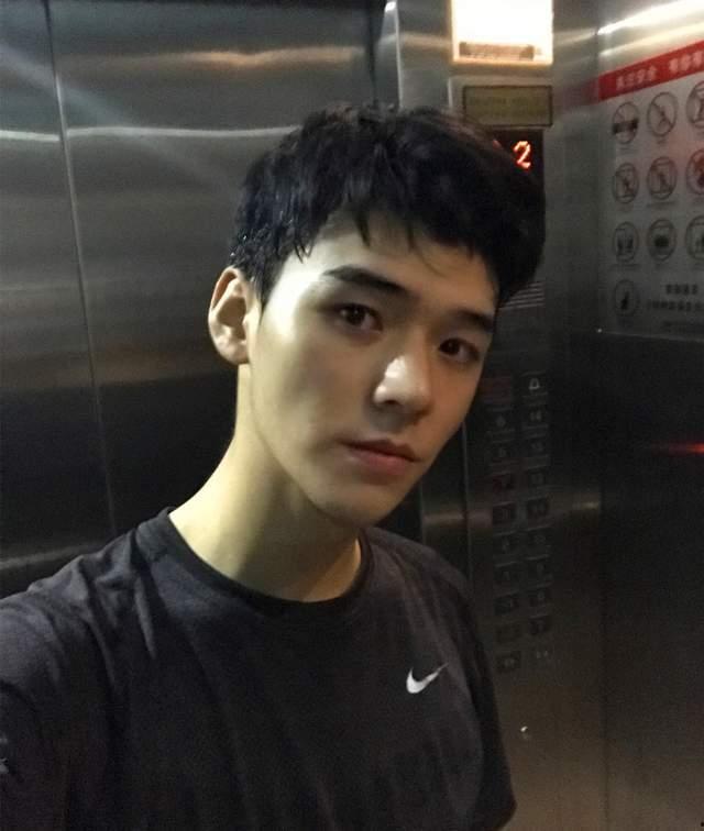 娱乐圈吃瓜龚俊小说,龚俊的瓜田秘事